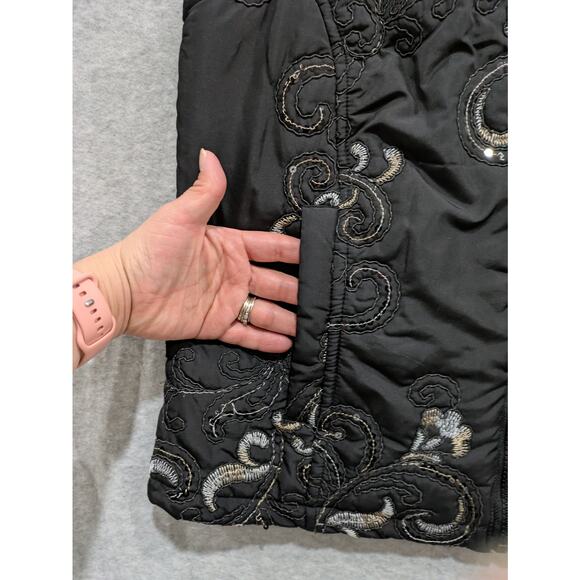 Life Style Vest Women's Small Black Embroidered Mock Neck Pocket Puffed Full Zip - Picture 3 of 7